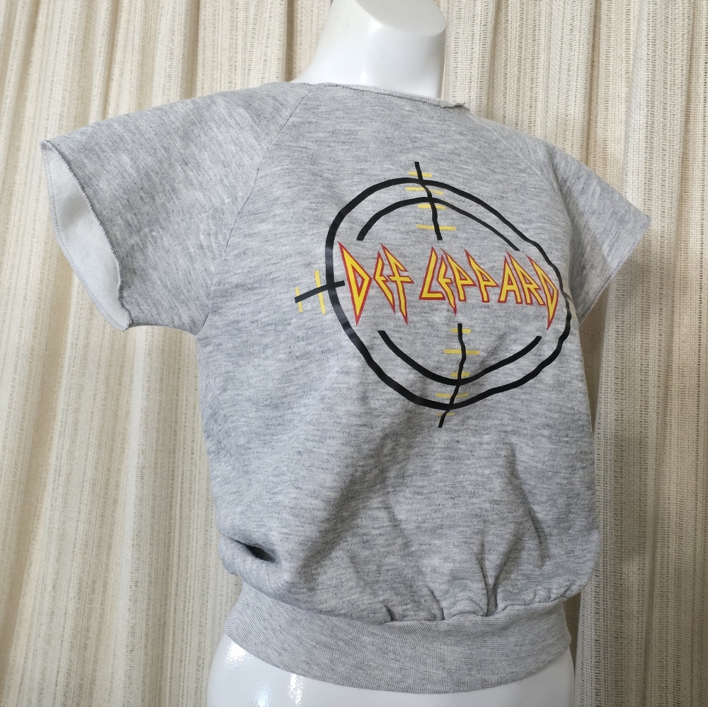 True Vintage 80s Rock Band Def Leopard sweat shirt Tshirt kids Top Half - Picture 3 of 12
